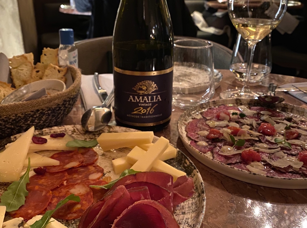 Πήγαμε στο ολοκαίνουριο Mouton και περάσαμε φανταστικά!