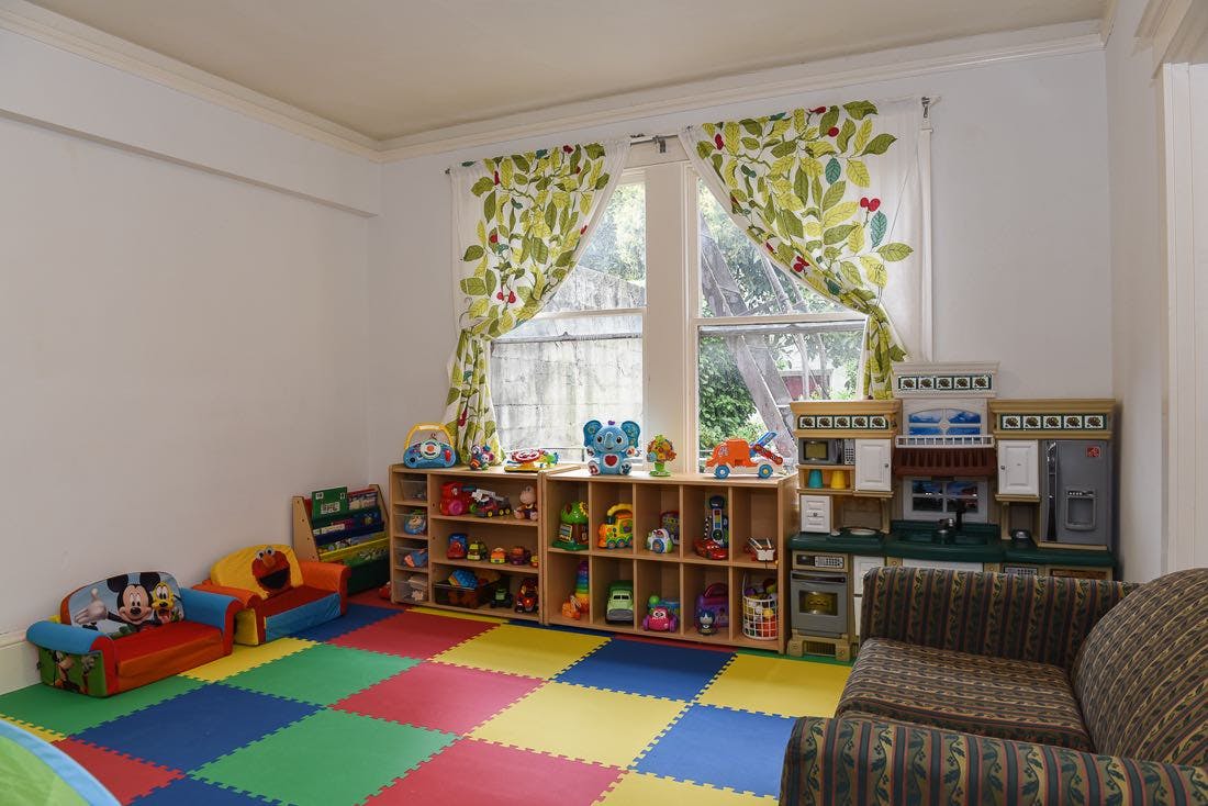 License Affordable Child Care And Day Care Daycare in
