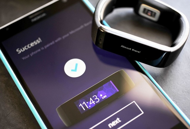 Inilah Kelebihan Microsoft Band dibandingkan Apple Watch WinPoin Inilah Kelebihan Microsoft Band dibandingkan Apple Watch WinPoin
