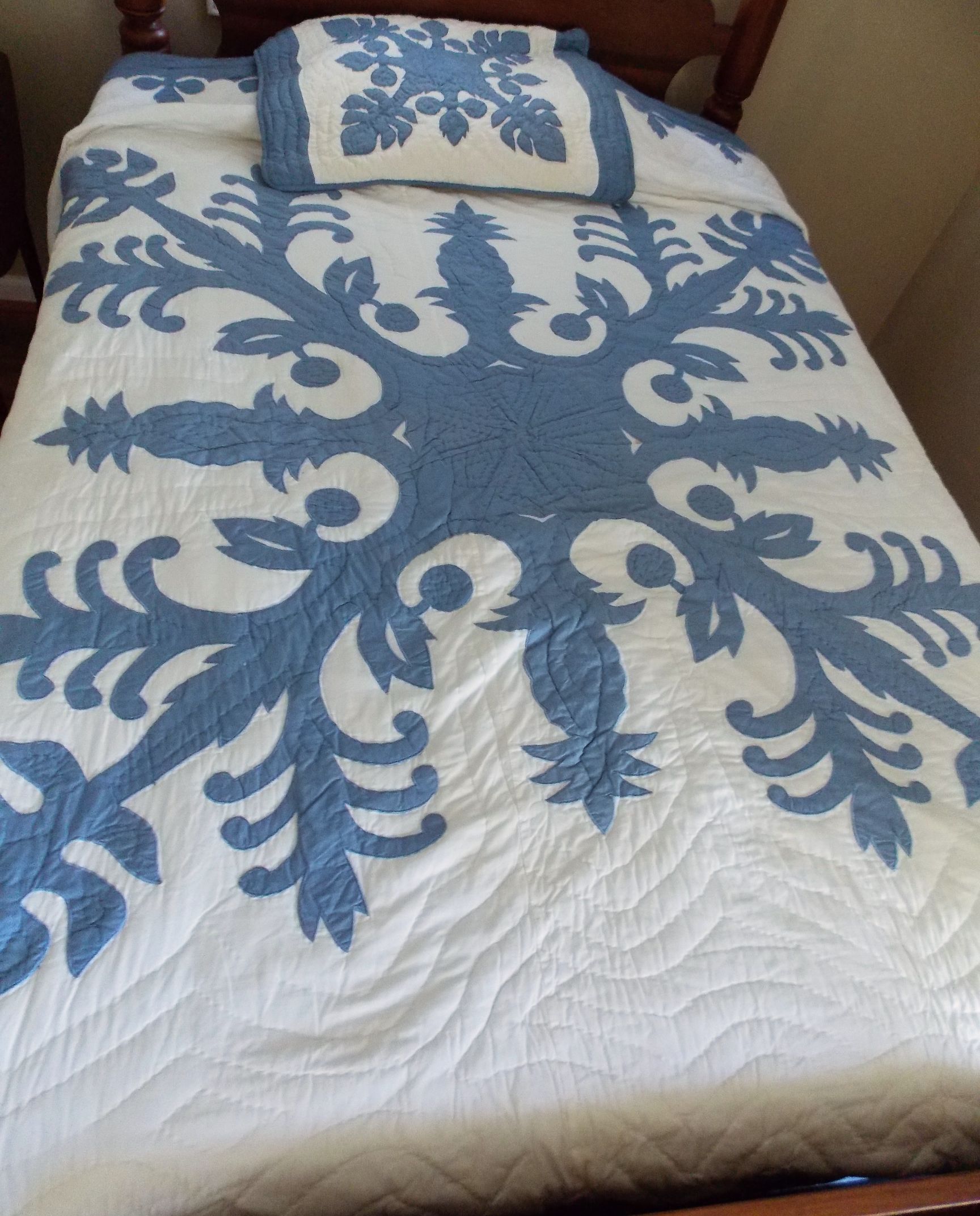 Lot Detail Kalama Collection Blue and White Quilt Made in Hawaii