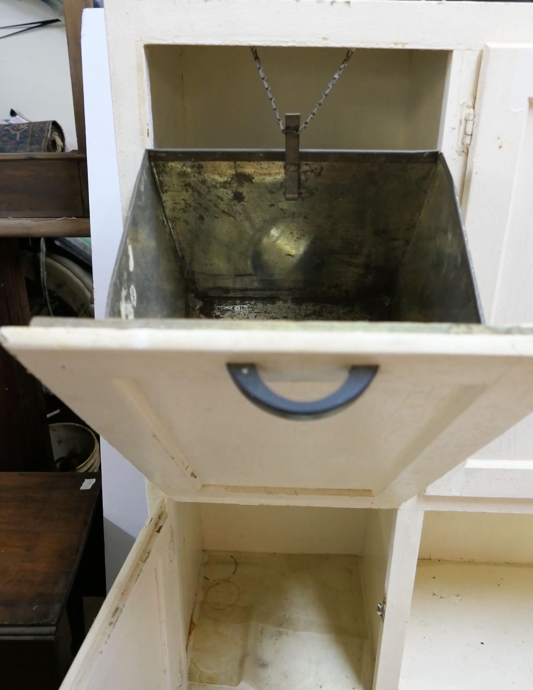 Lot Detail Kitchen with Enamel Top Flour Bin with Sifter