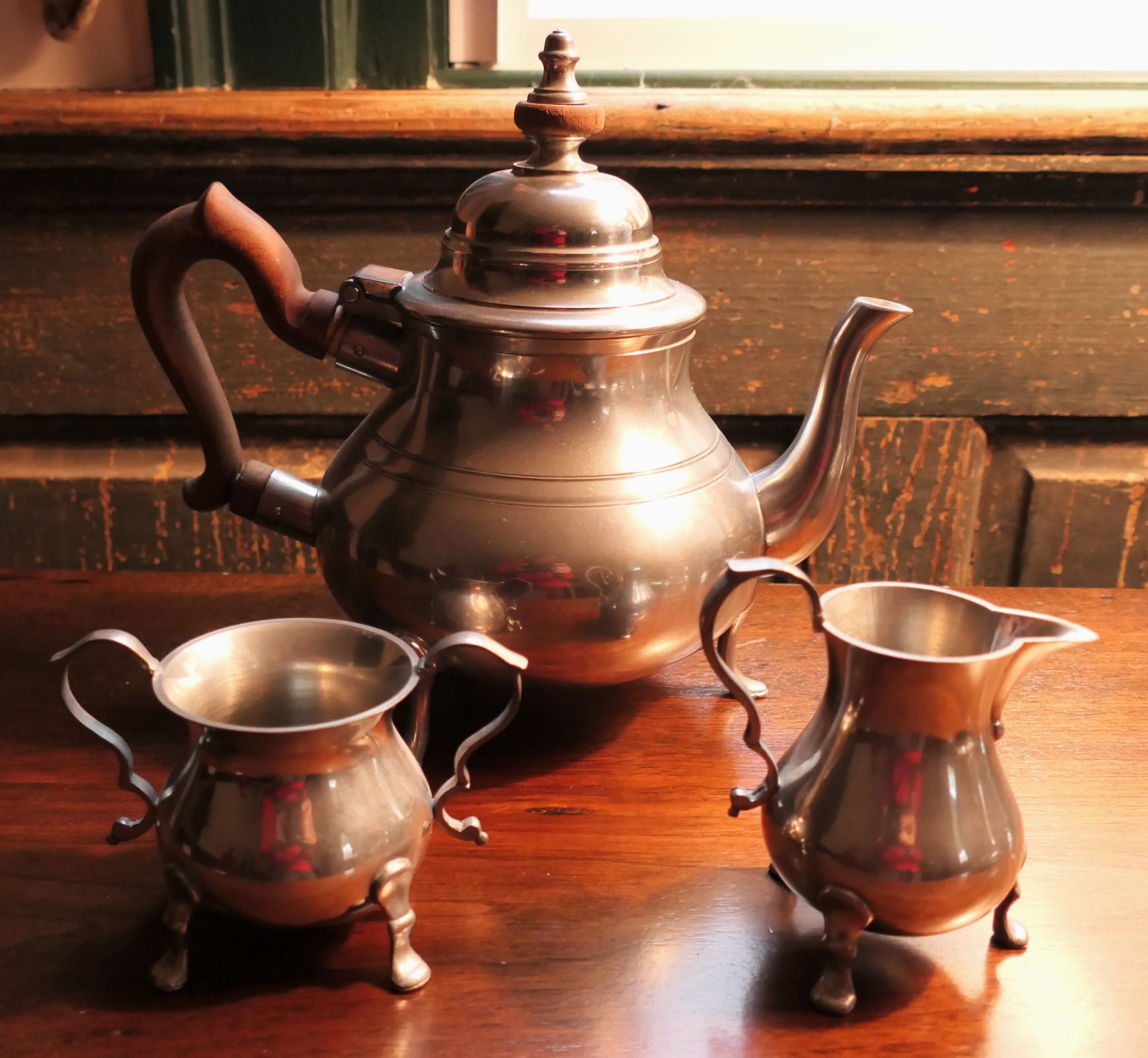 Lot Detail Williamsburg Steiff Pewter Tea Pot, Cream, and Sugar Set