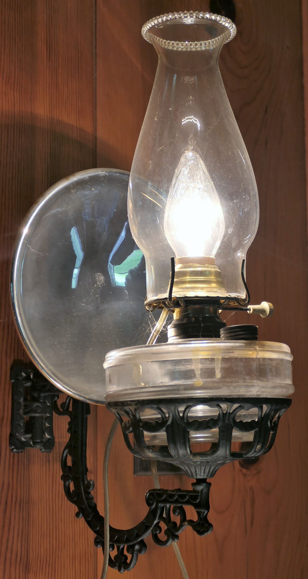 Lot Detail Cast Iron Oil Lamp Wall Bracket with Reflector Adjusts