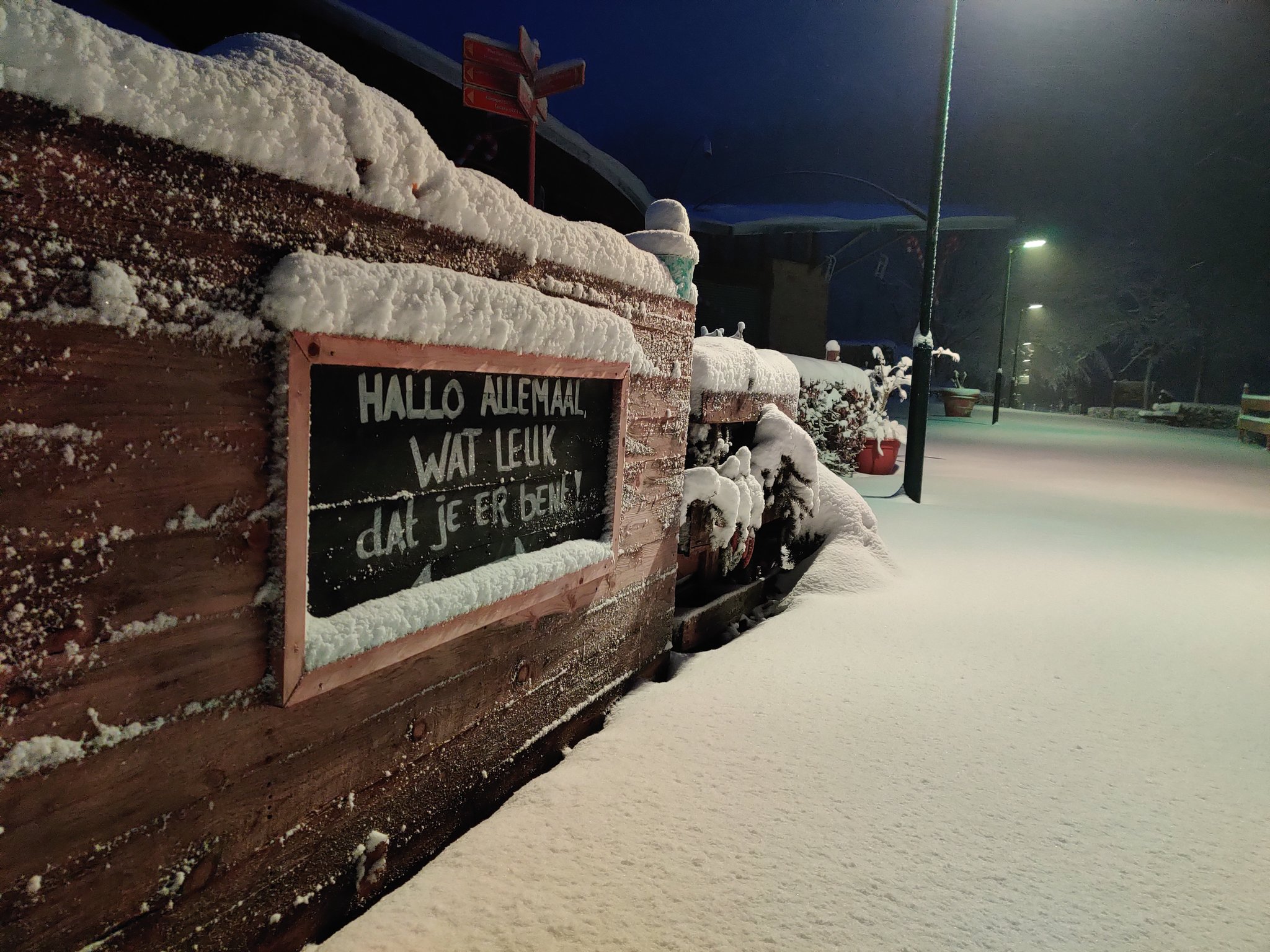 Sneeuw vandaag in 12 fraaie tweets en analyse weerkaarten