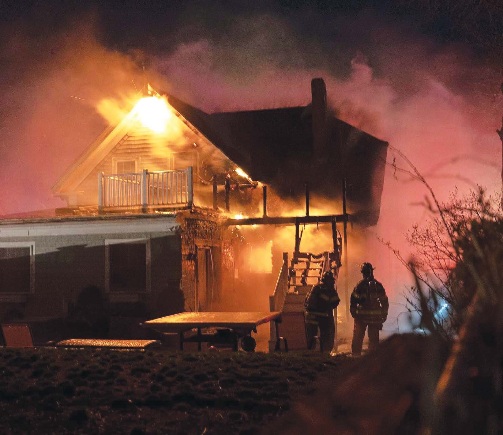 Winds Whip Pauline Street Fire Winthrop Transcript