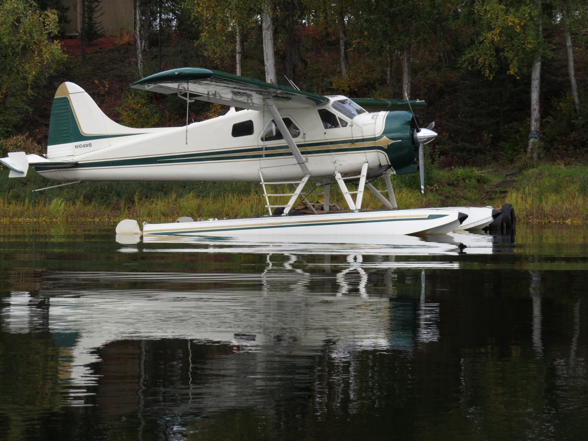 SOLD 1952 DHC2 Beaver on EDO Straight Floats Wipaire Wipaire