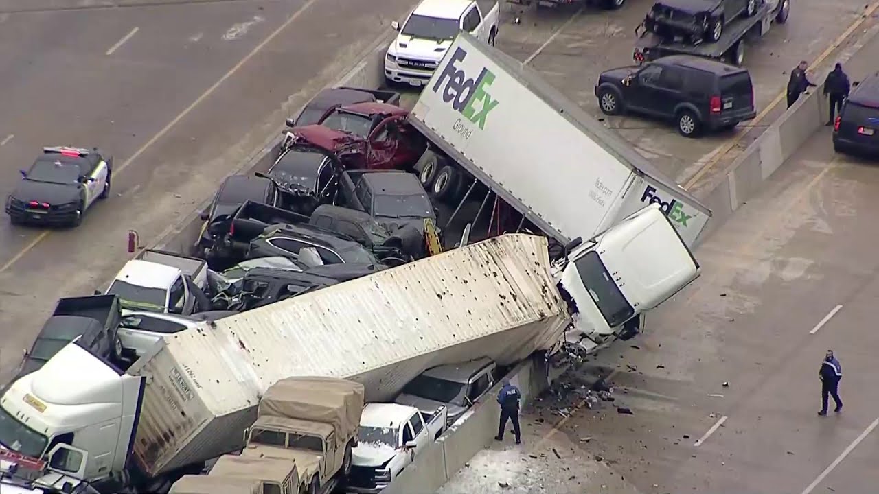 Texas Cinco muertos en accidente que involucró a más de 75 vehículos