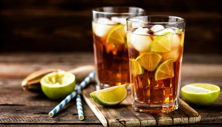 Questo long drink dalla gradazione preparazione: Ricetta Long Island - Le Ricette di Buonissimo