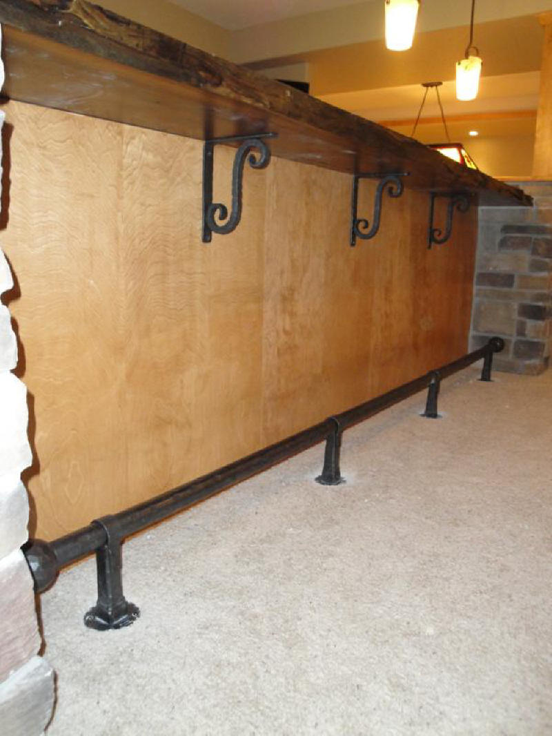 Bar Foot Rail Gallery