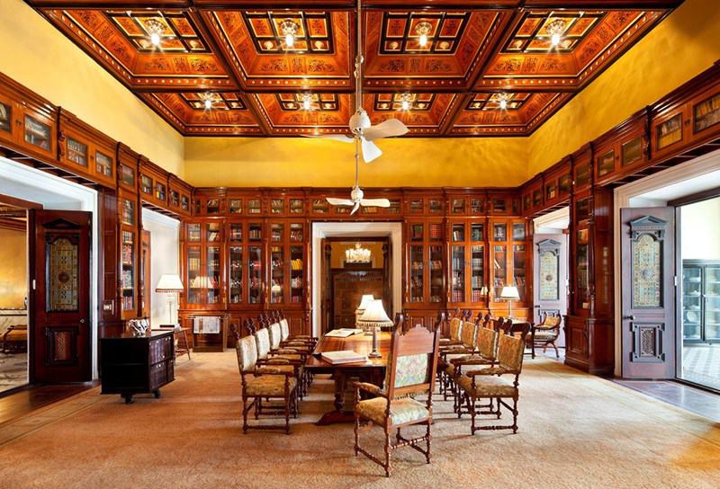 10 Amazing Facts You Probably Didn't Know About The Historic Falaknuma