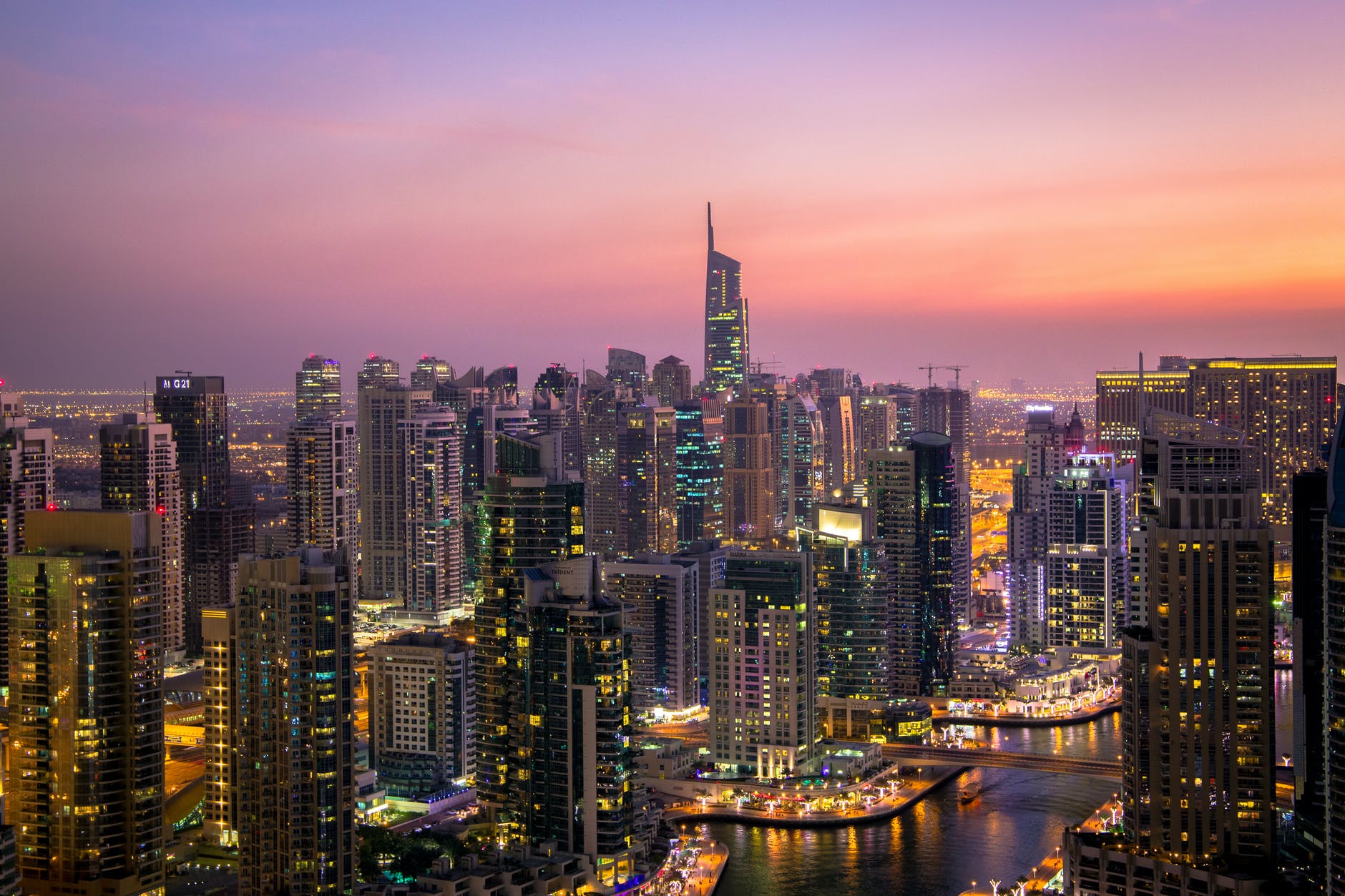20 Super Strict Dubai Rules Every Visitor Must Be Aware Of! Wirestork