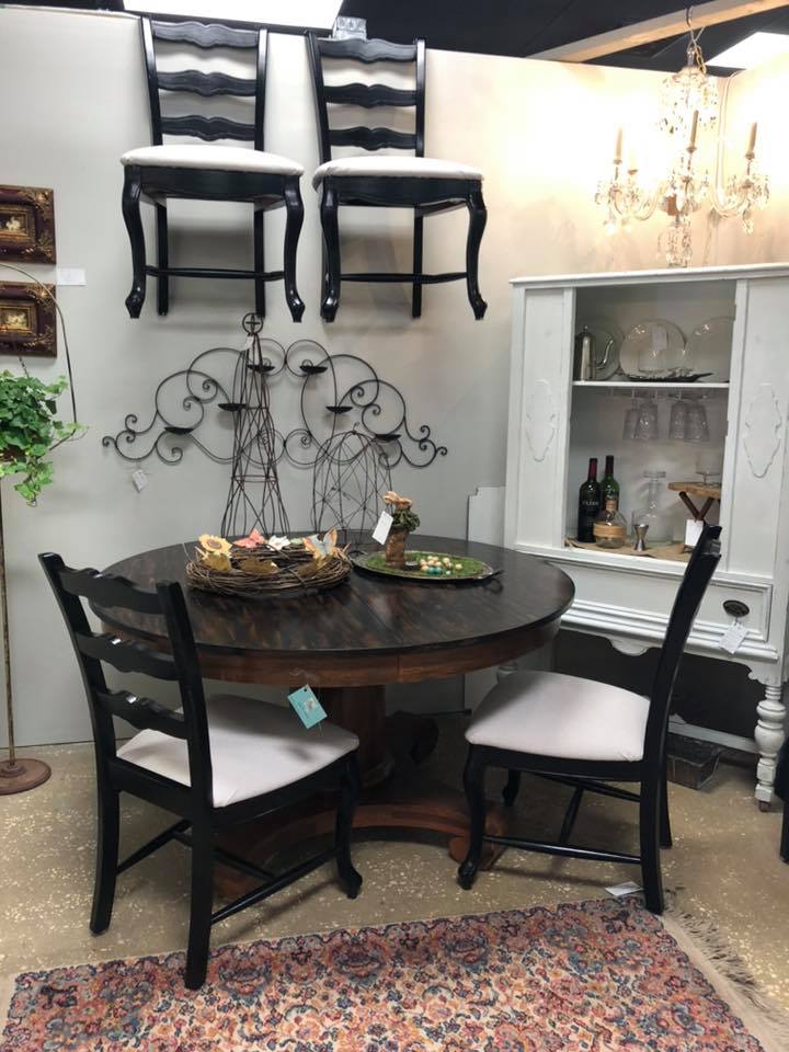 Wirewood Market Vintage, Antiques, and Home Decor Altamonte Springs, FL