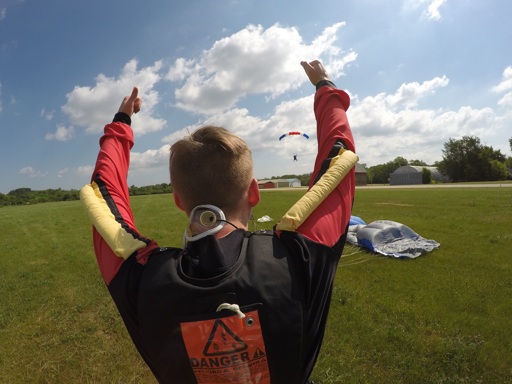Is Skydiving Bad for Your Knees? Wisconsin Skydiving Center