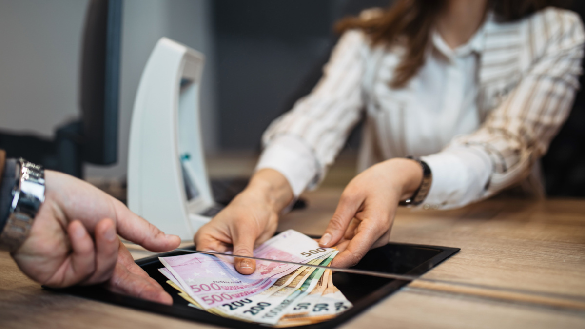 Where to exchange currency in Salt Lake City? Wise