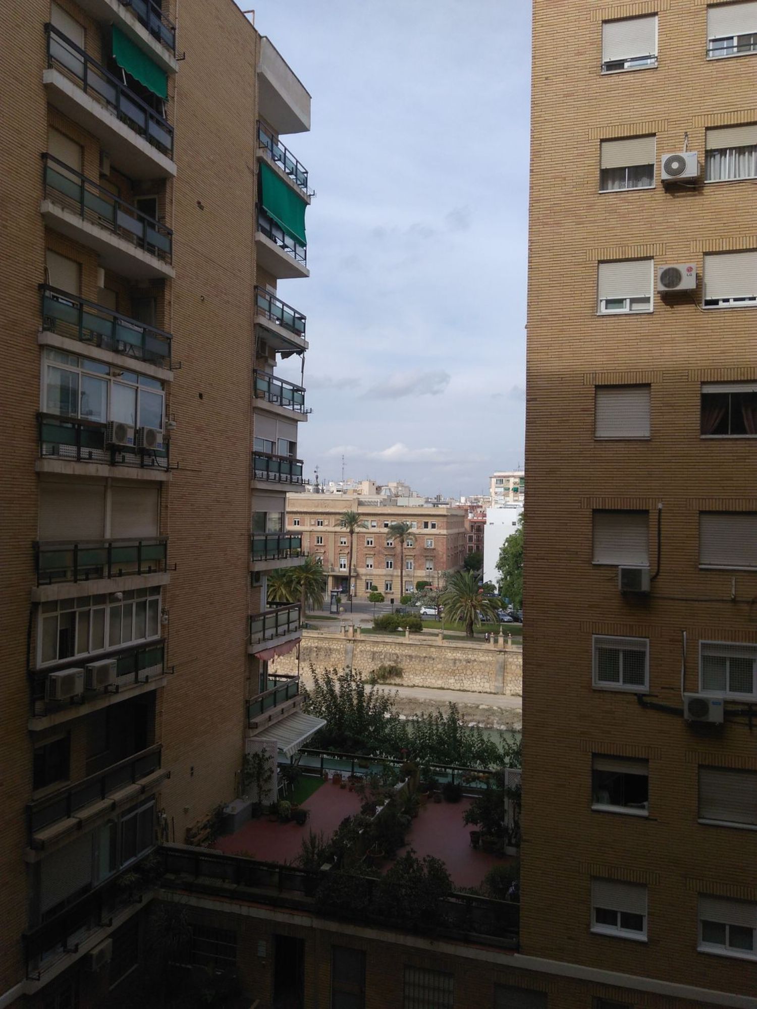 Busco Piso En Murcia / MIL Busco piso Grande en centro