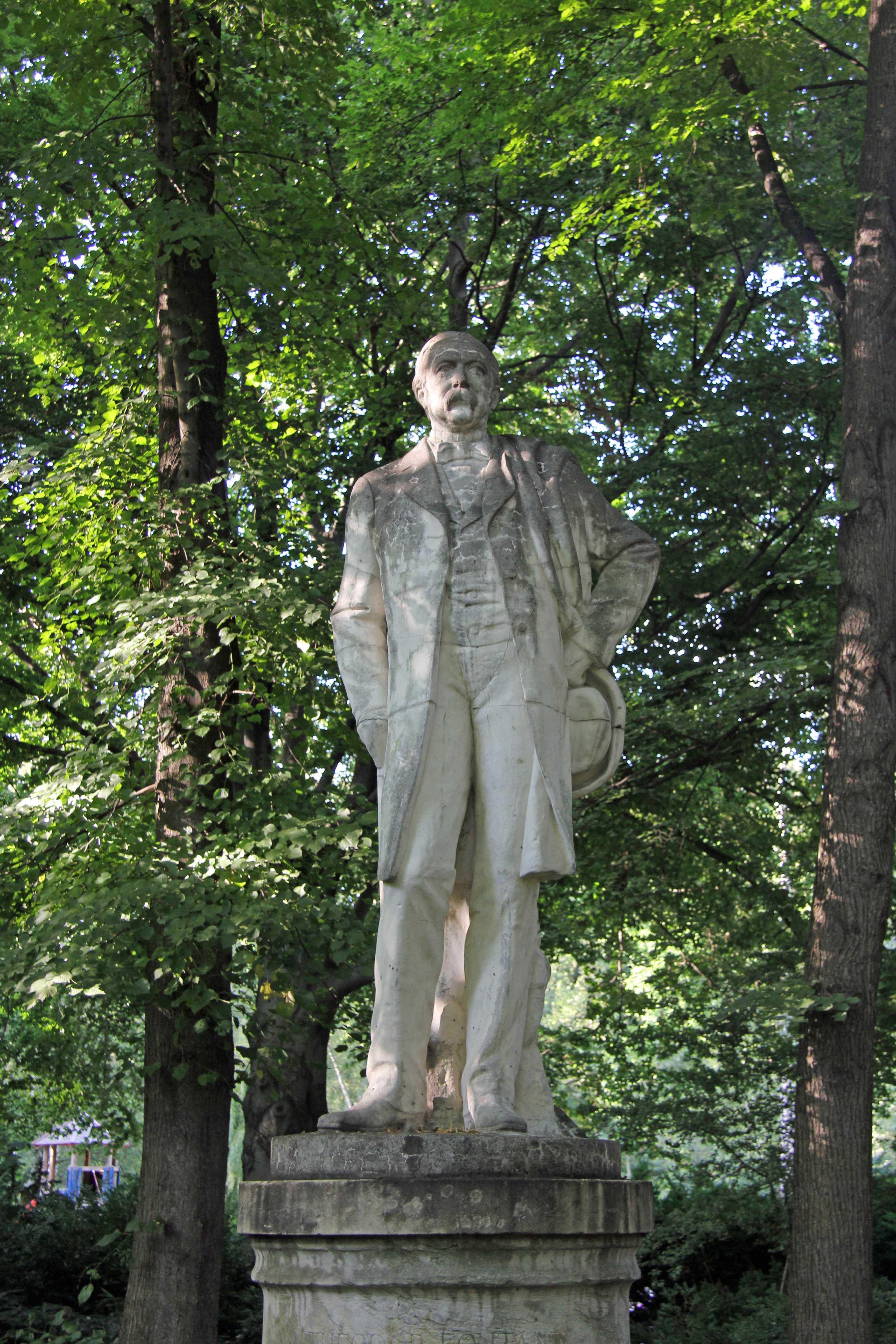 The Tiergarten Berlin Love