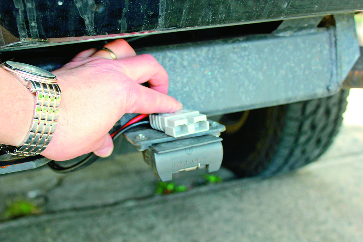 How to fit an Anderson Plug Without A Hitch