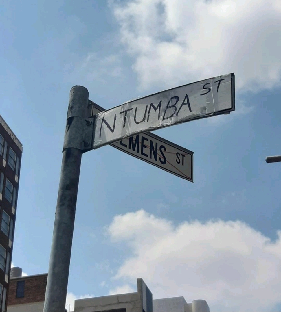 Protestors call for renaming of De Beer Street Wits Vuvuzela