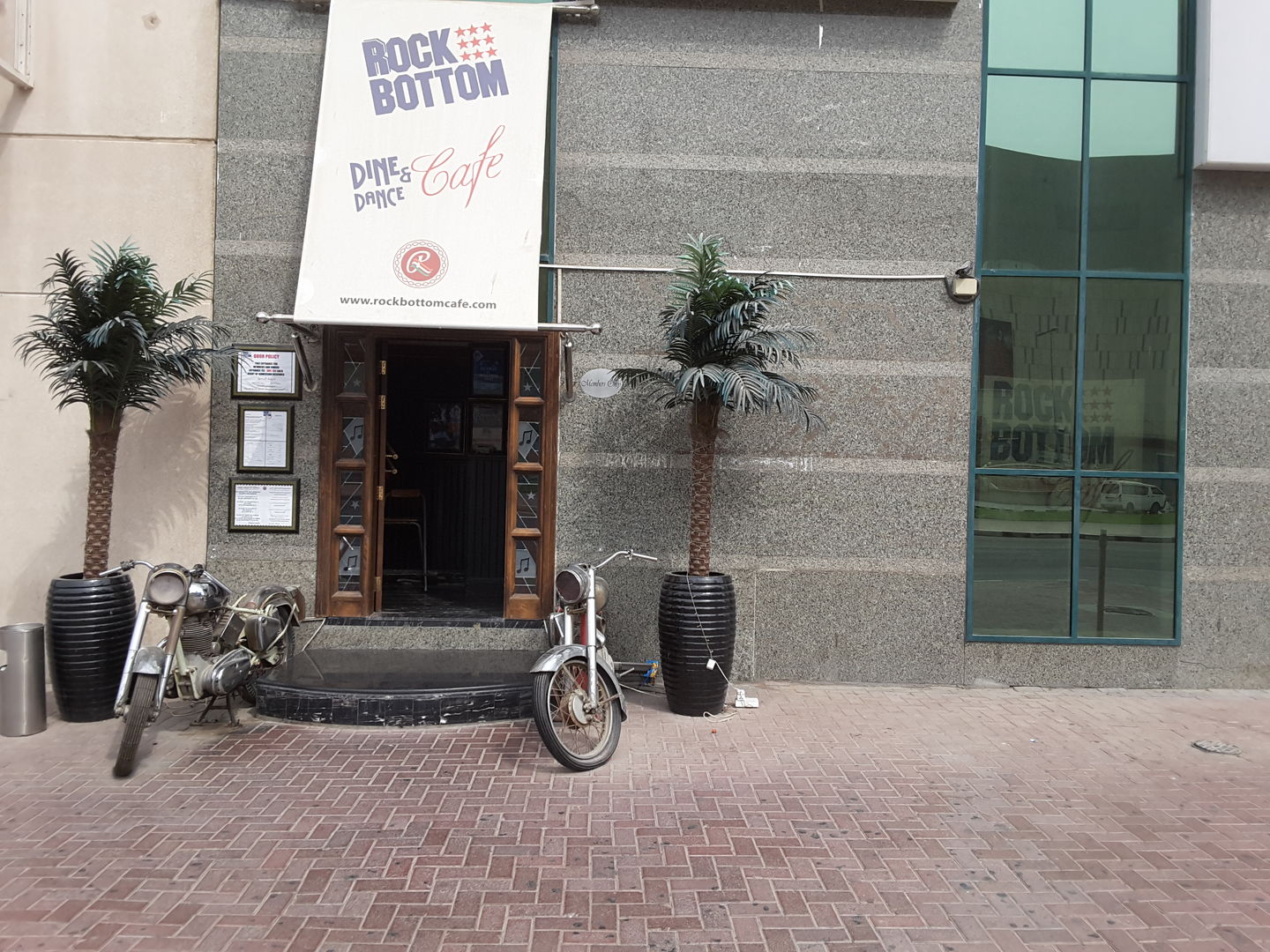 Rock Bottom Cafe(Restaurants & Bars) in Al Karama, Dubai HiDubai