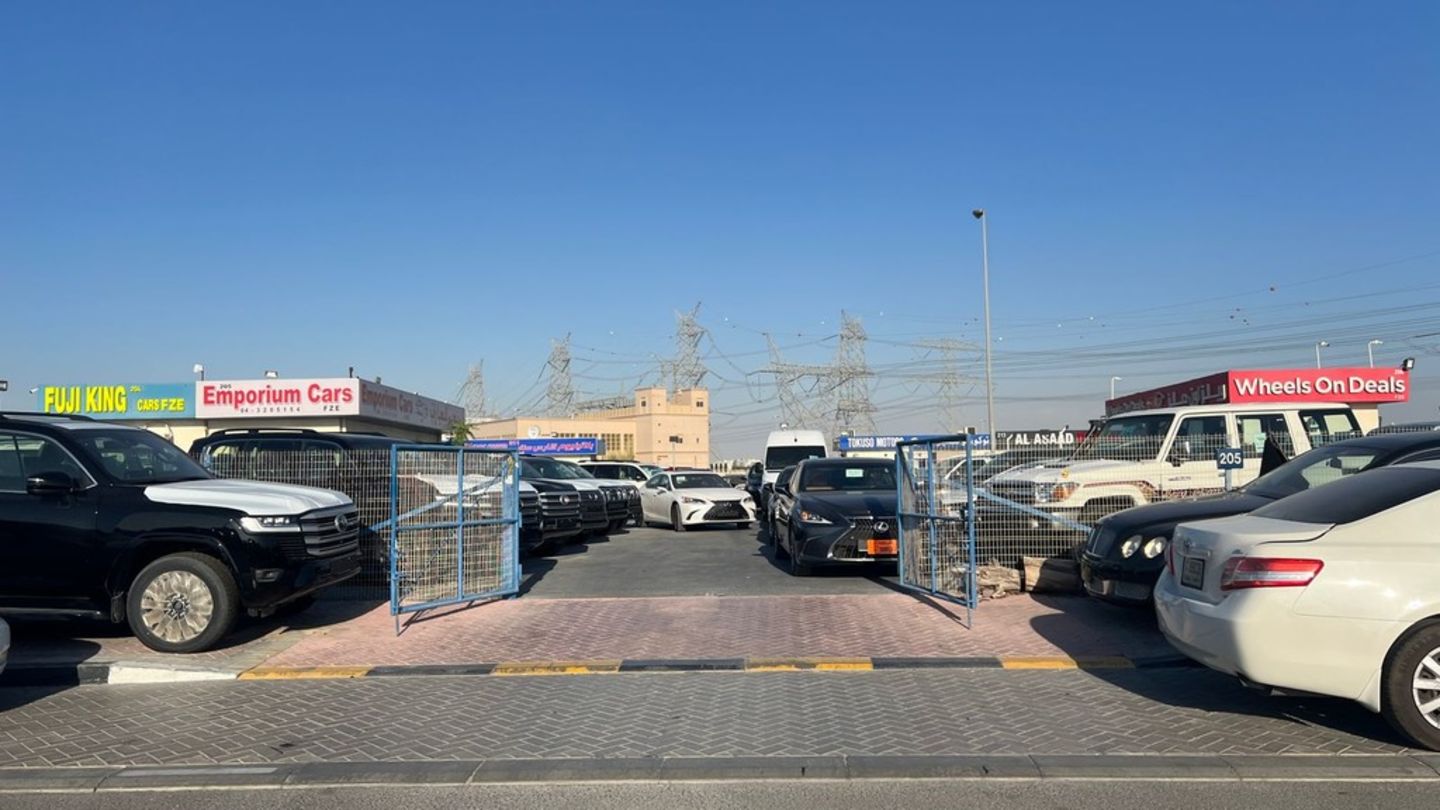 Emporium Cars(Used Car Dealers) in Ras Al Khor Industrial 3, Dubai HiDubai