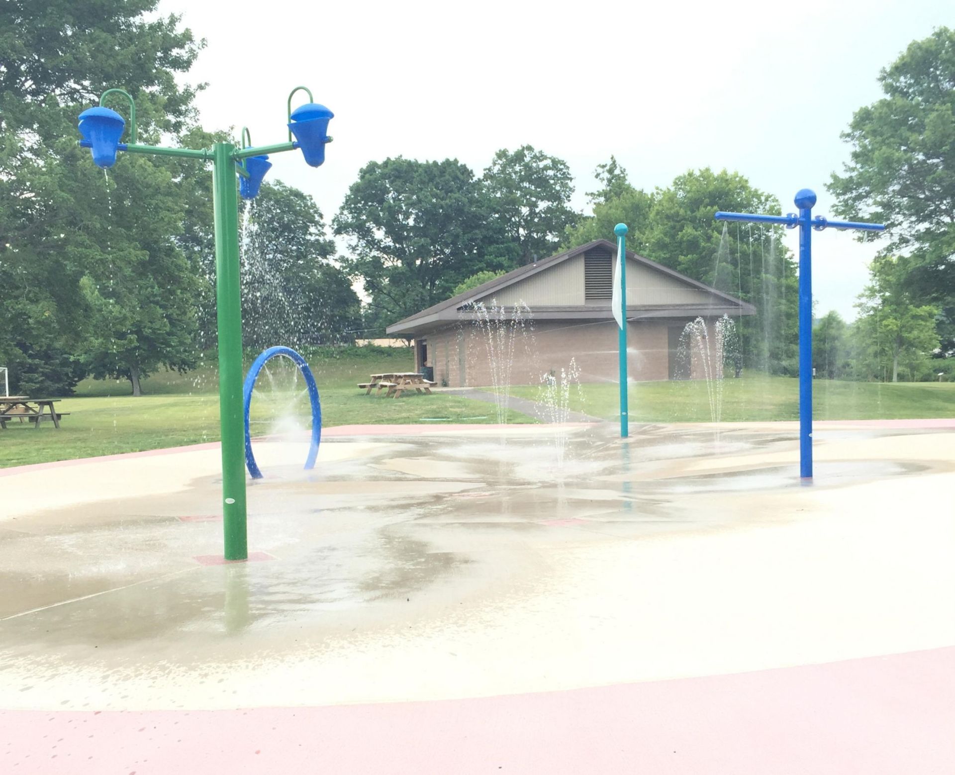 Danbury opens spray park at Kenosia Park