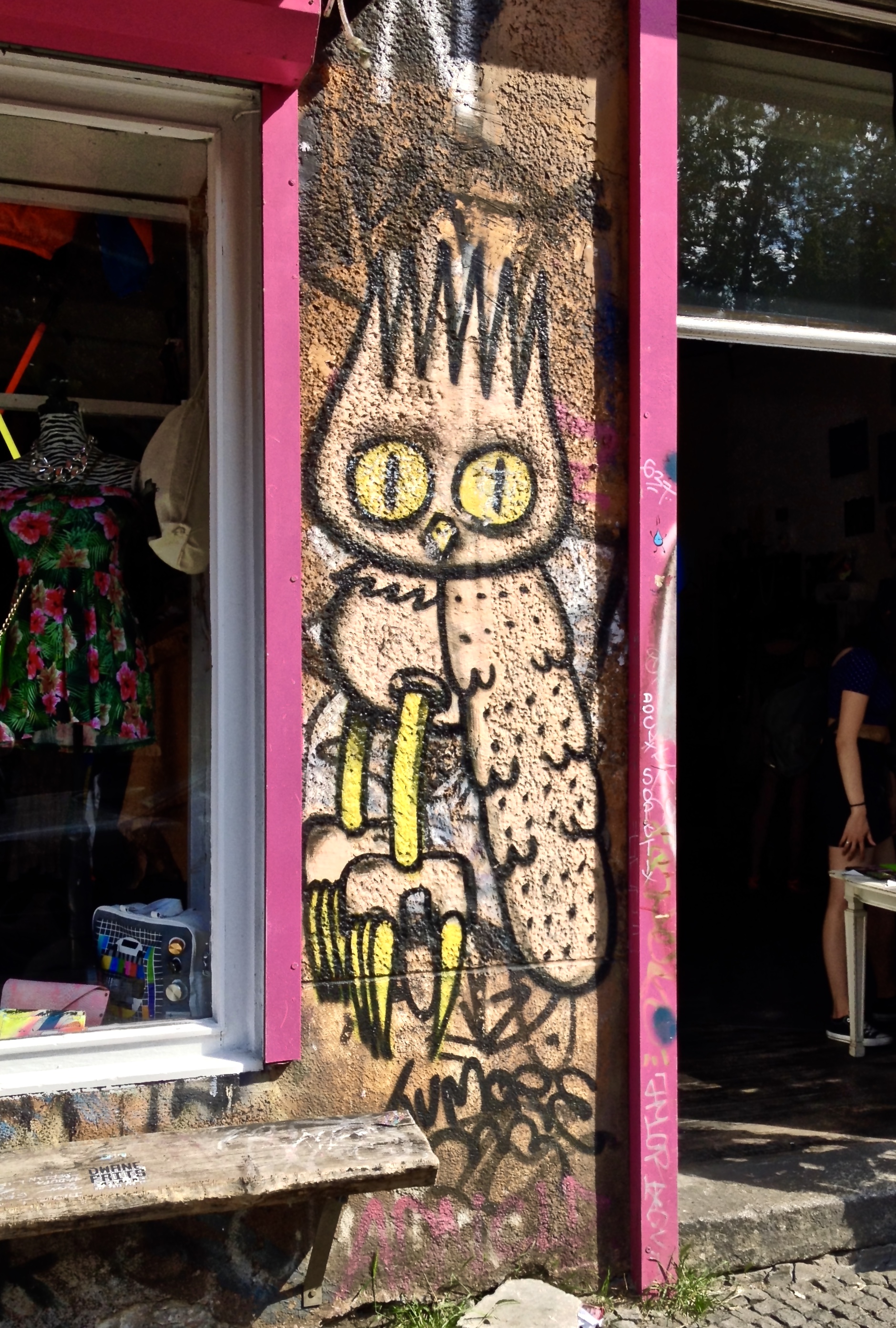 Berlin Street Art: Mural of The Owl in Between with sharp talons and spiky head. (Second of a pair.) 