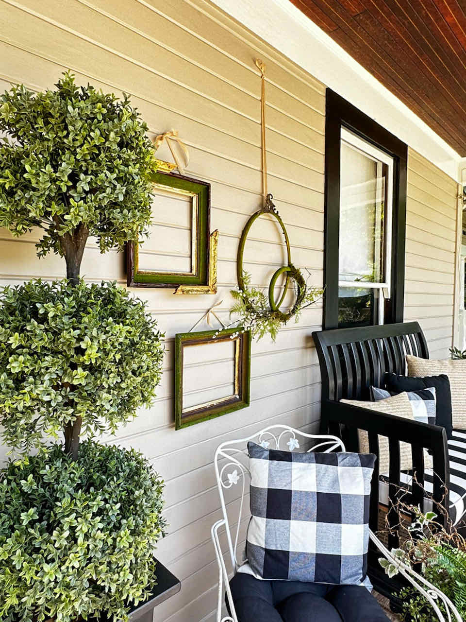 How to Make An Easy DIY Moss Frame Wall Art Gallery