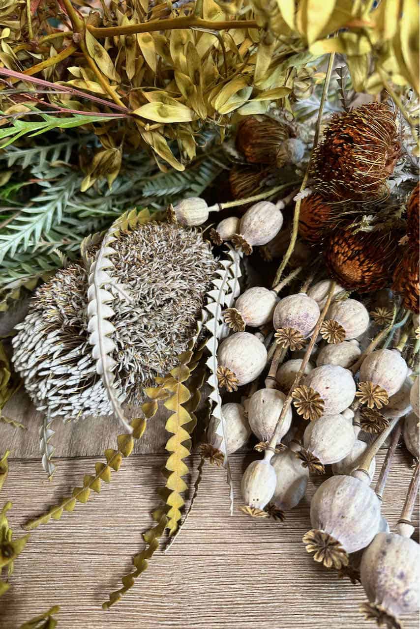 How to Make the Prettiest Dried Floral Wall Arrangement for Fall