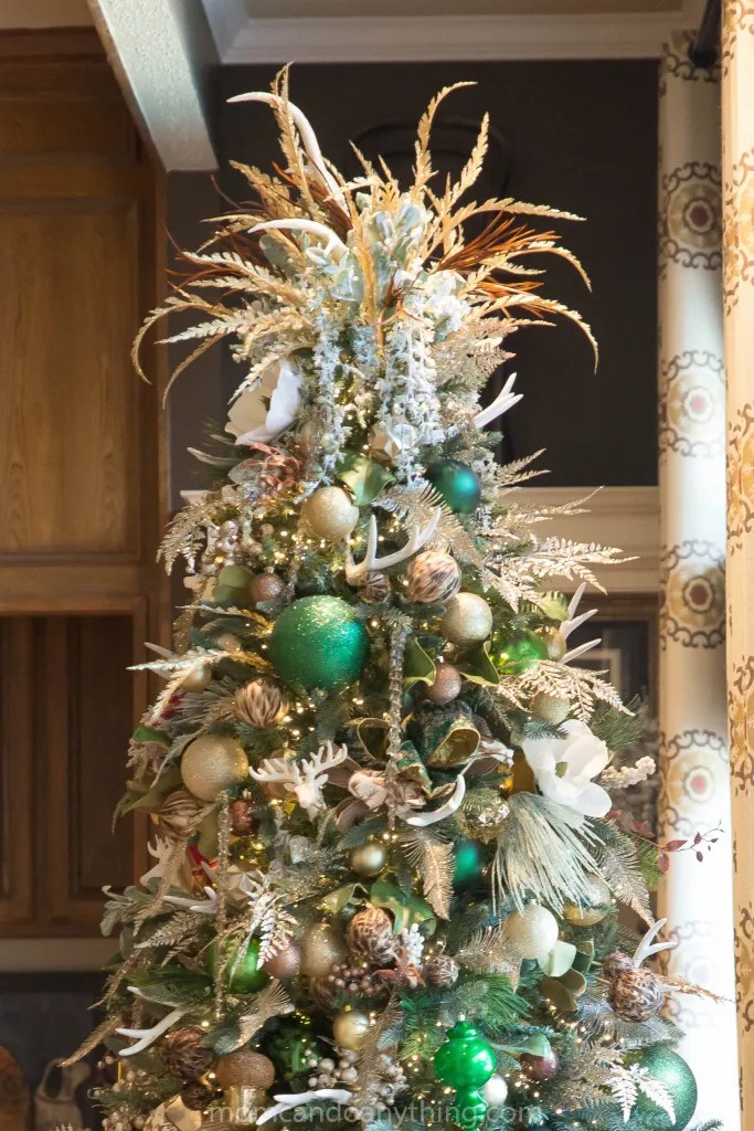 Green and Gold Christmas Tree Ideas for your DIY Decor