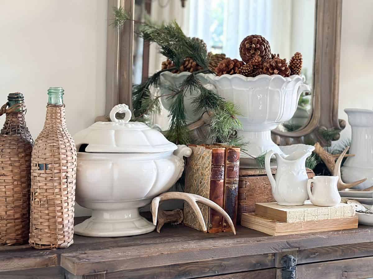 23 Ideas to Decorate with Winter Decorations (Not Christmas) WM