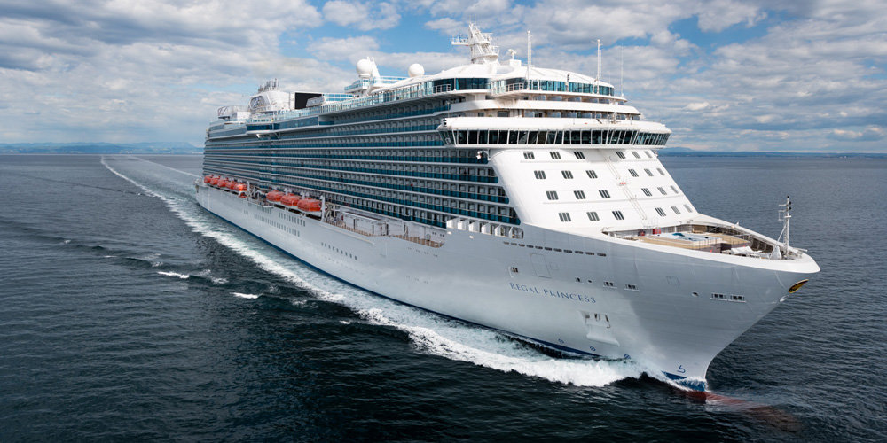 Regal Princess Kreuzfahrtschiffe in Warnemünde WMNDE.de