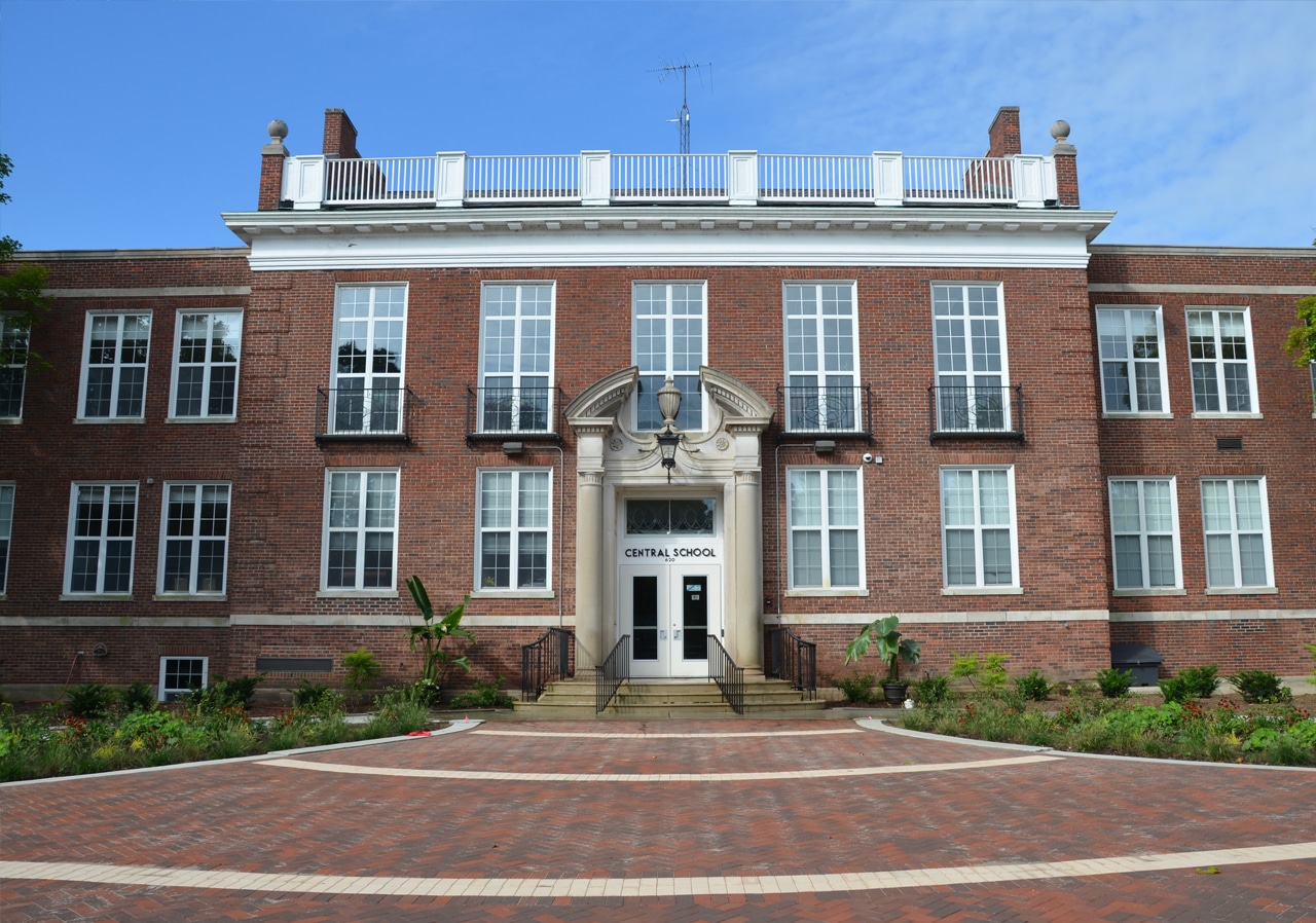 The Village of Glencoe Chamber of Commerce