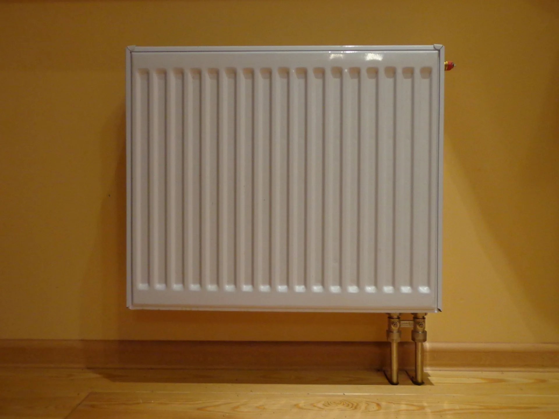 Преимущества и особенности монтажа двухконтурного отопления в частном доме