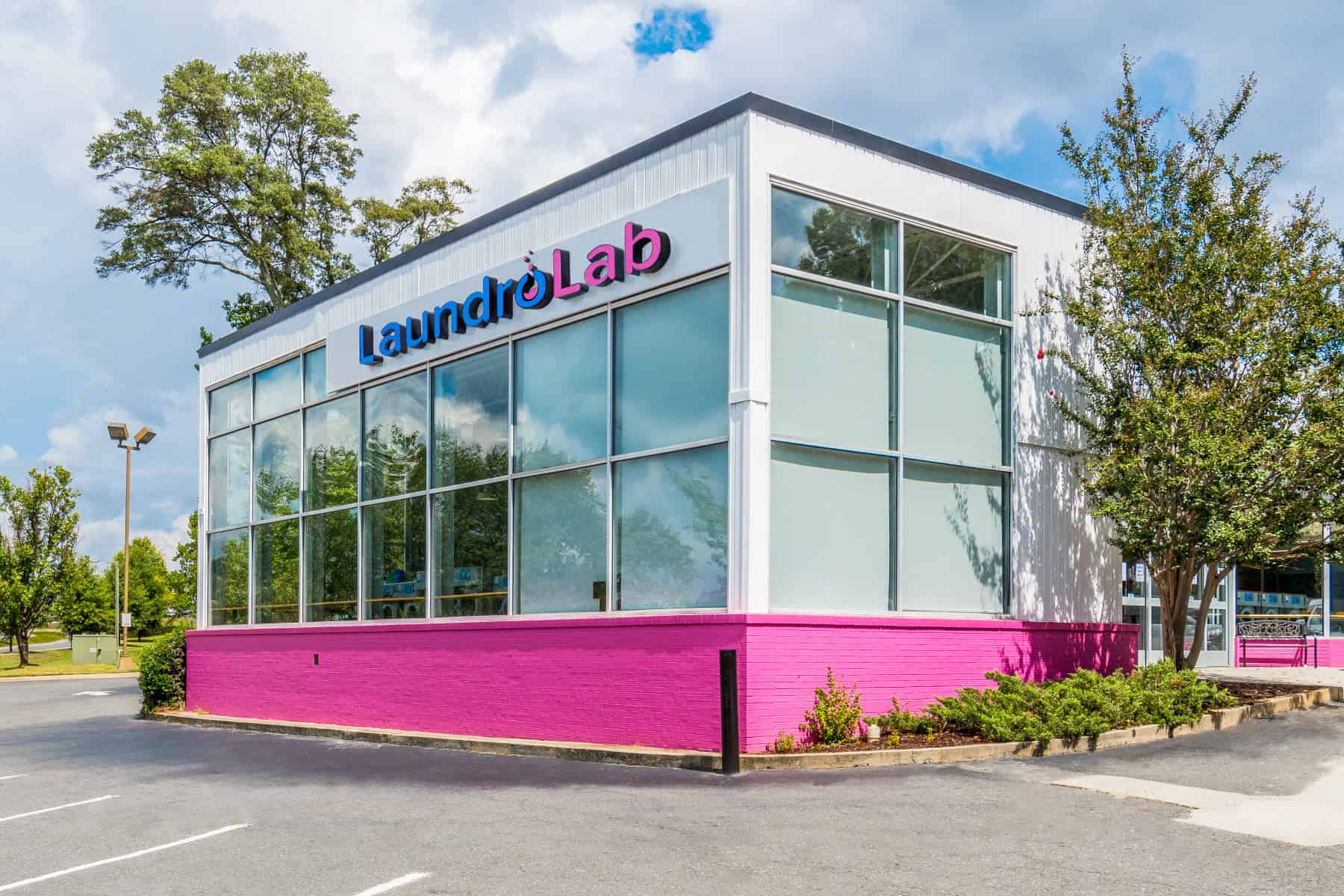 LaundroLab Franchise Costs, Fees & Earning Stats (2022)