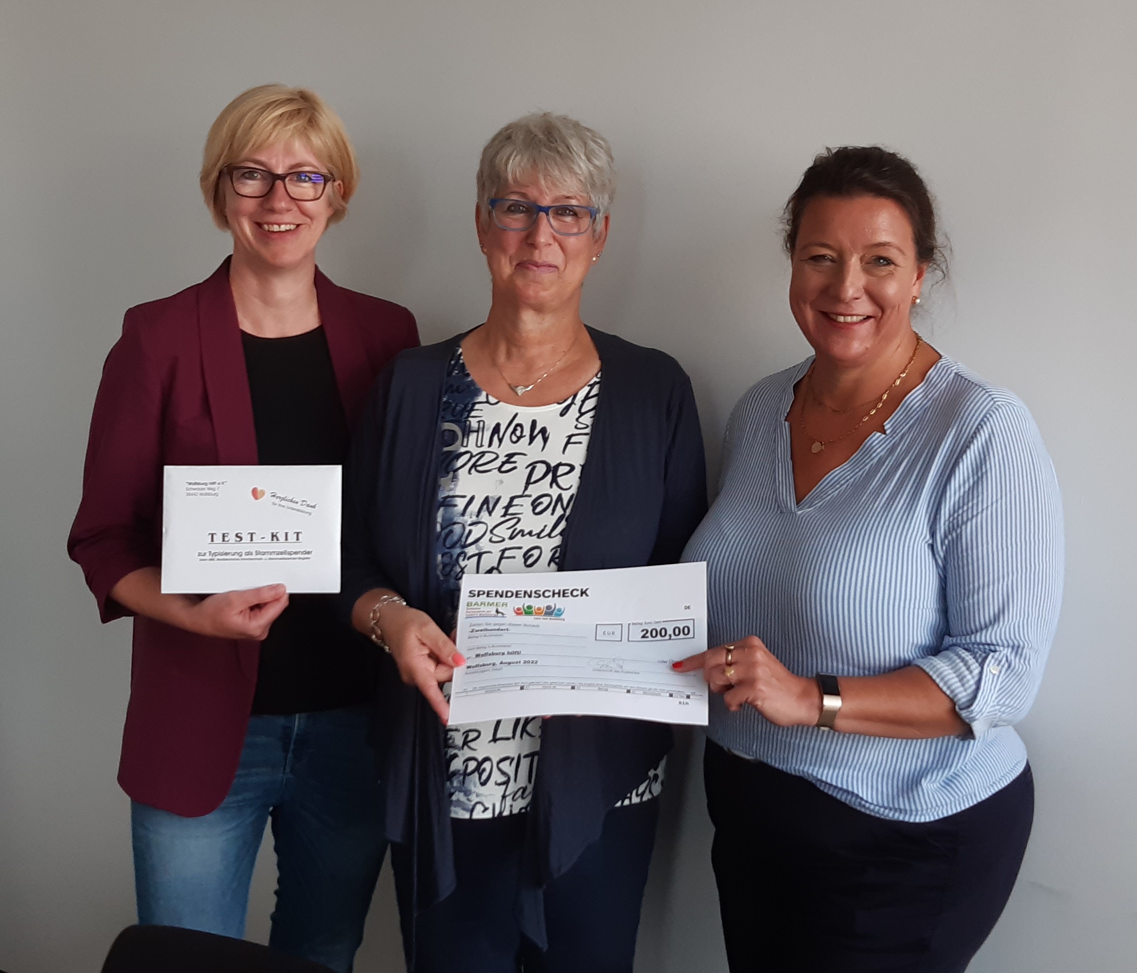 Die Barmer unterstützt doppelt Wolfsburg hilft e.V.