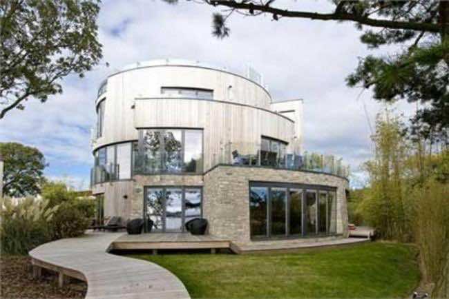 14 Most Technologically Advanced Houses Of The World