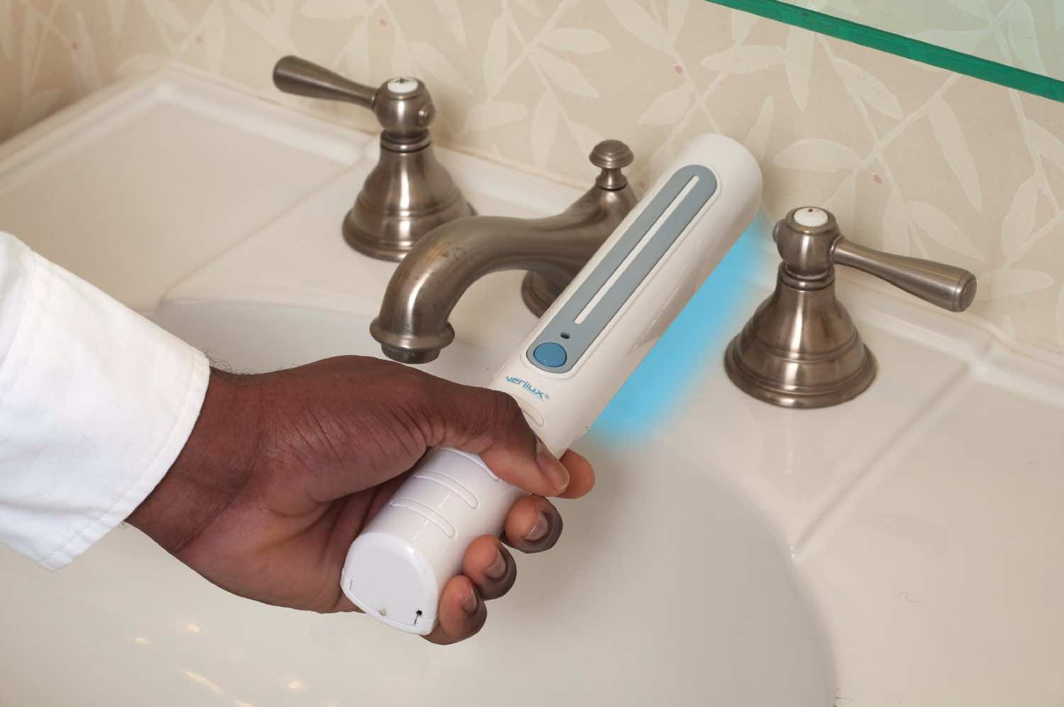5 HighTech Gadgets That Keep Your House Clean