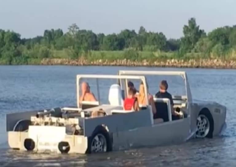Guy Makes His Own Amphibious Car At Home With Retractable Wheels