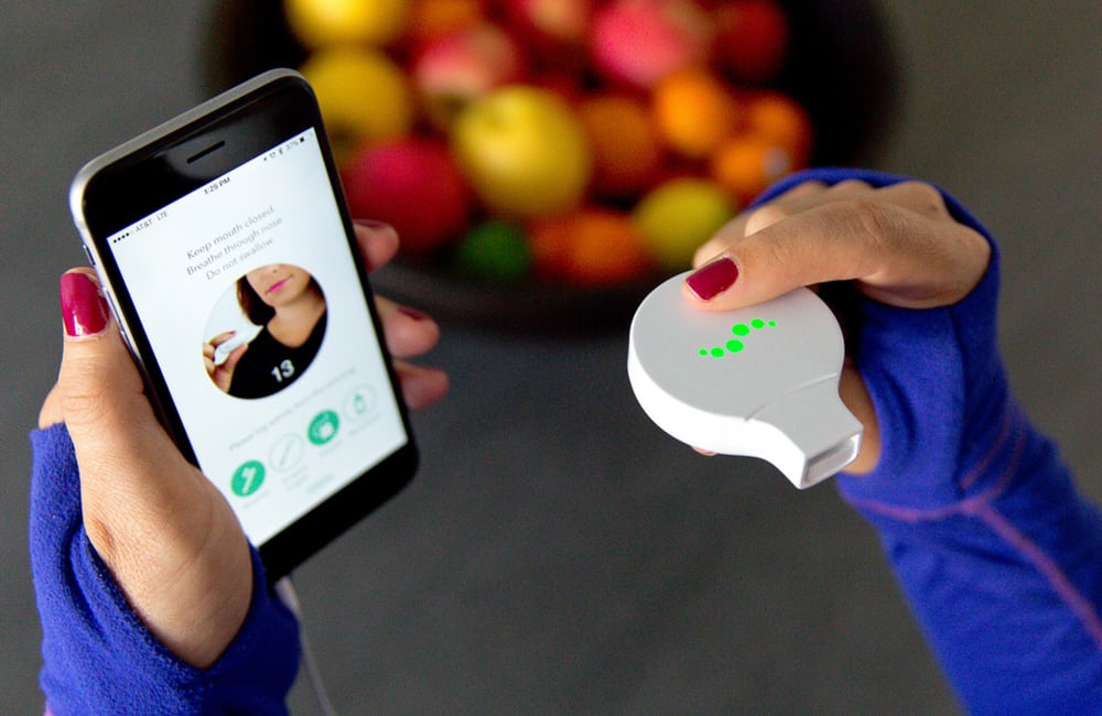 This Mobile Breath Analyzer Checks Your Oral Hygiene In Seco