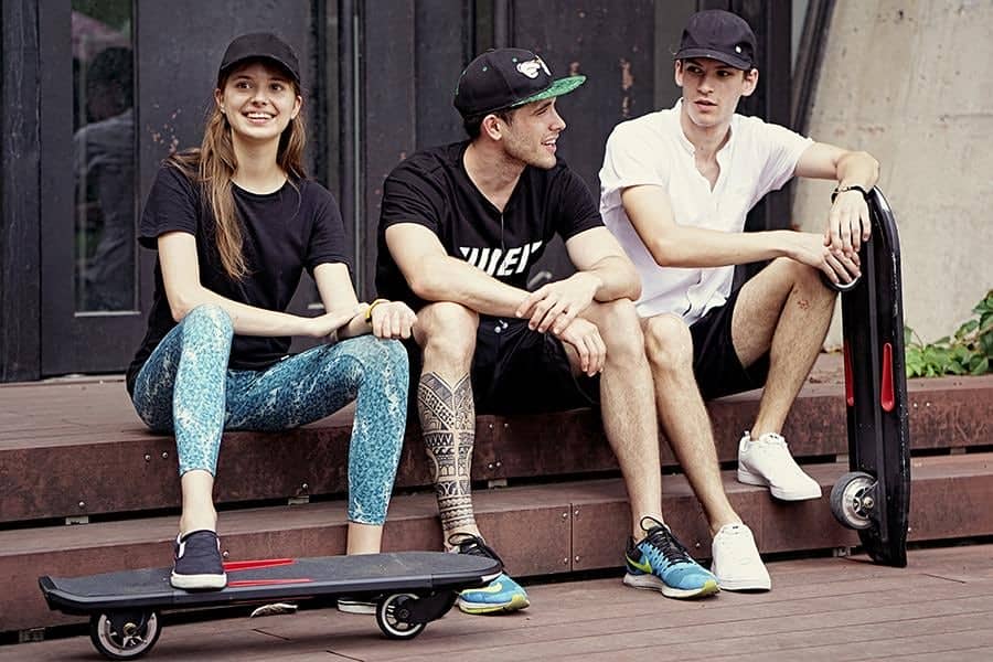 Chinese Company Unveils A New Electric Skateboard With Only