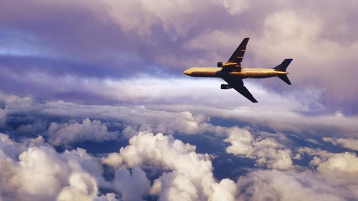 This Is The Reason Why Commerical Airplanes Fly So High