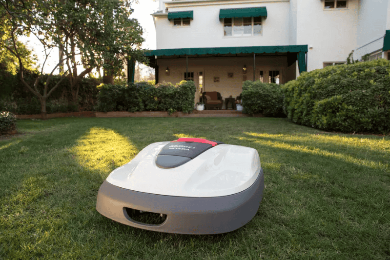 Honda's Miimo Robotic Lawnmower Will Take Care Of All Your Gardening Needs