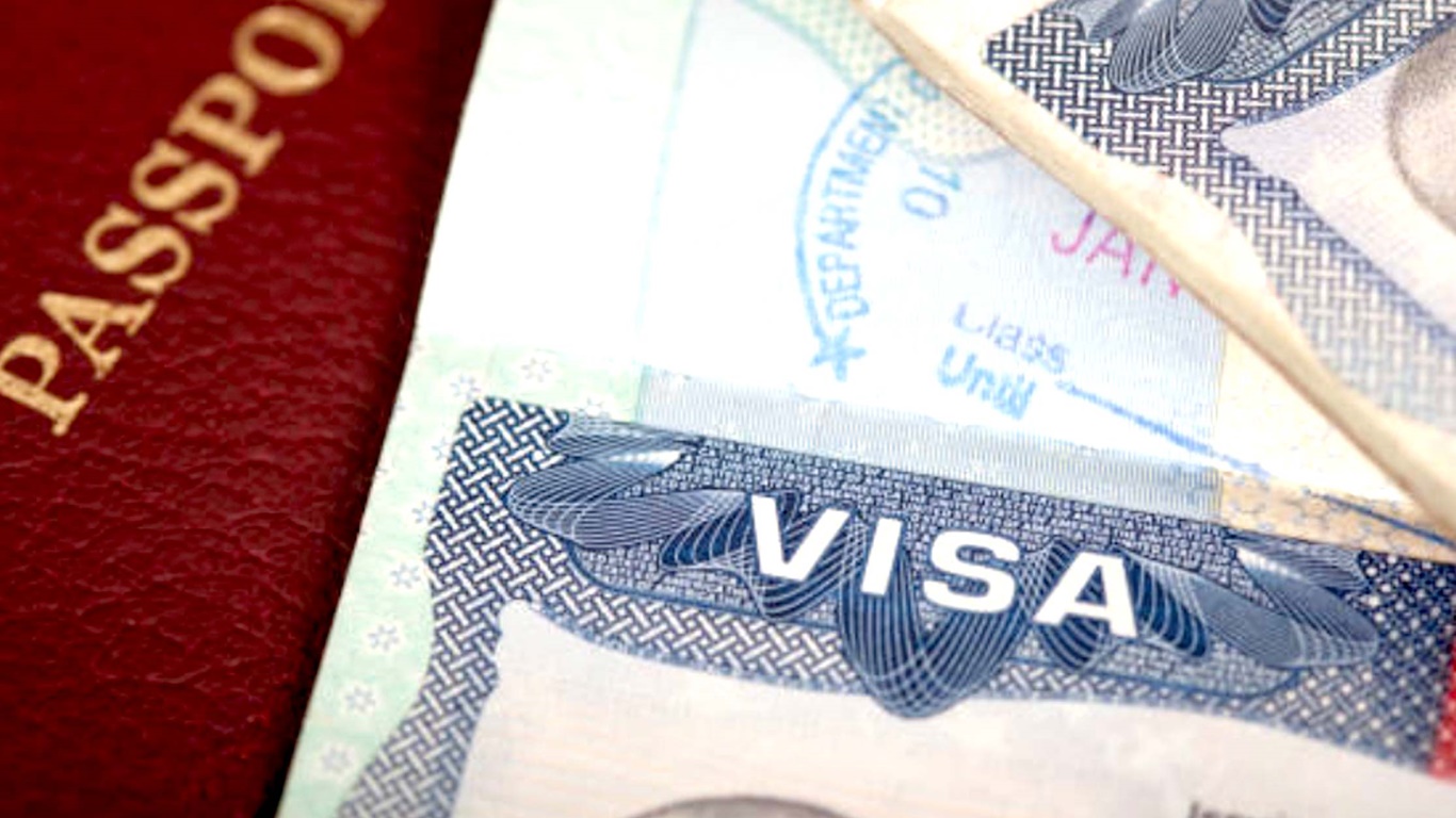 What nationalities do not need an entry visa to Ukraine? Wonders