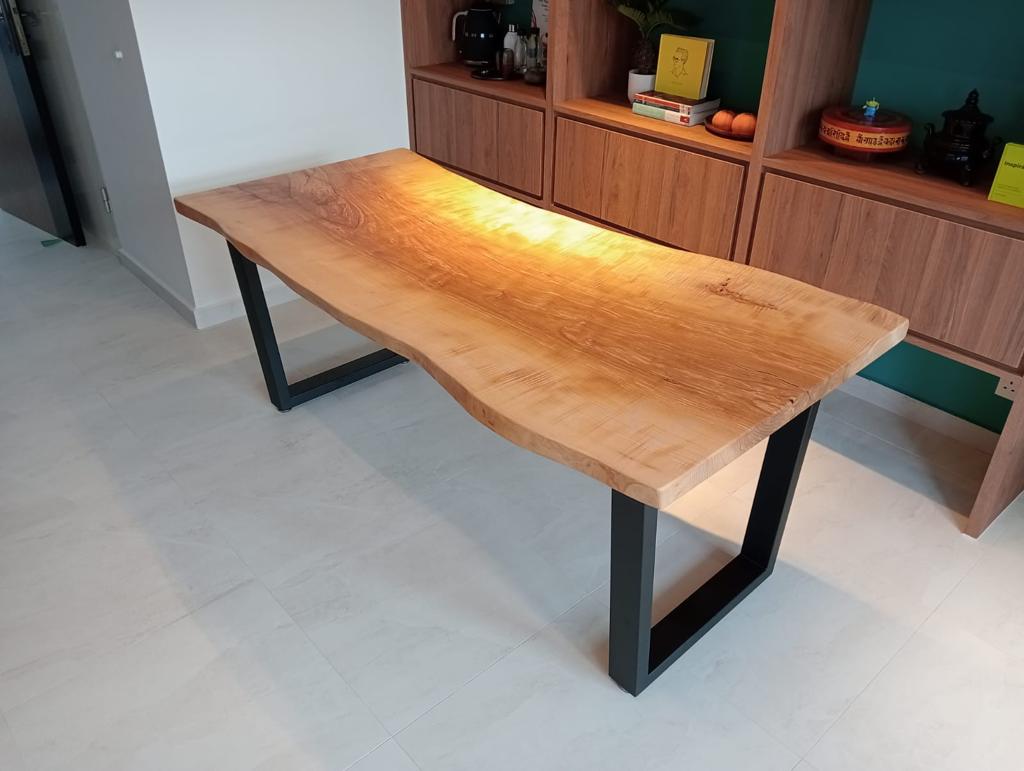 What Is Ash Wood And What Makes It Perfect For Your Table?