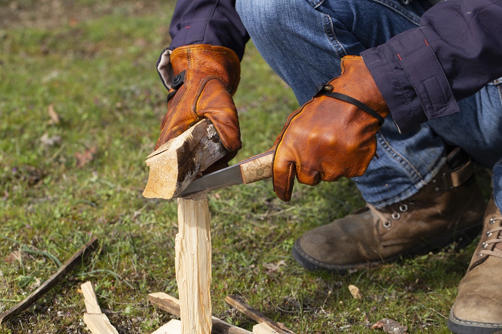 How to Split Logs Without an Axe Wood Cutter HQ