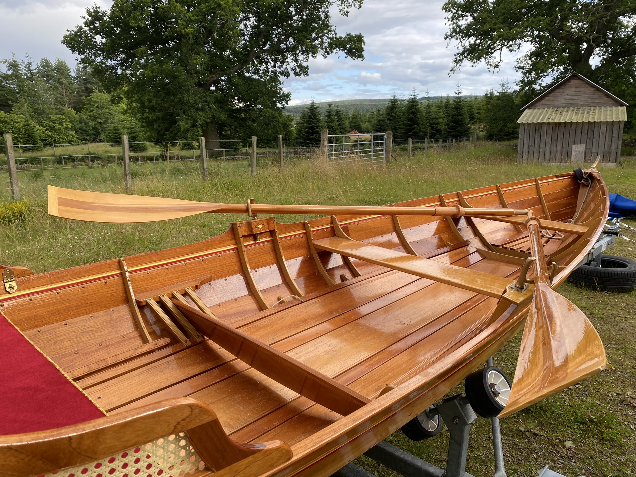 18' Rowing Skiff Classic Wooden Clinker Rowing Skiff For Sale