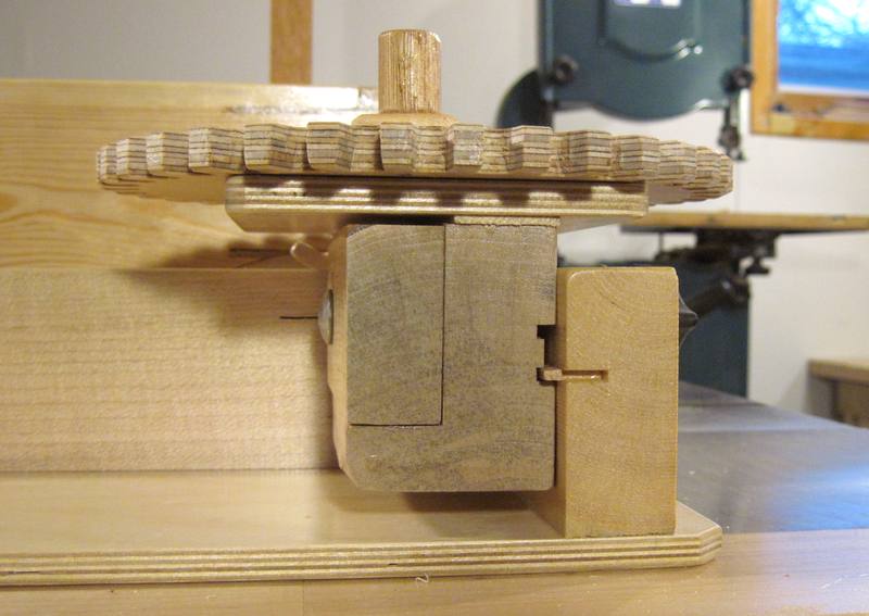 Screw advance box joint jig version 2