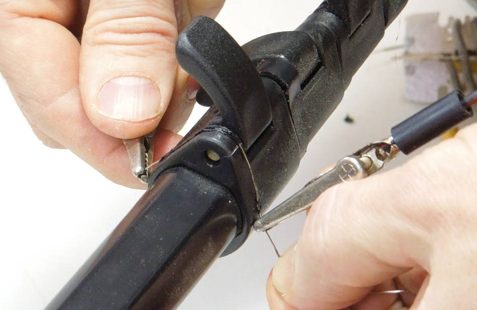 Repairing and reinforcing broken plastic parts