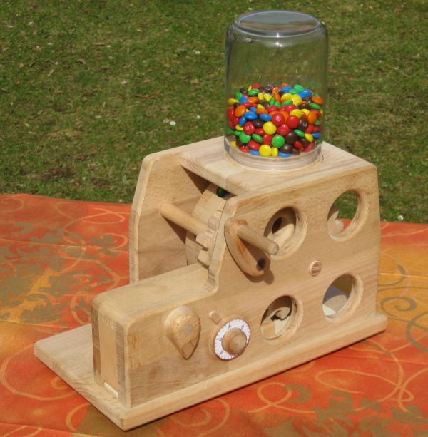 Michael Schultheiss's secure smarties dispenser