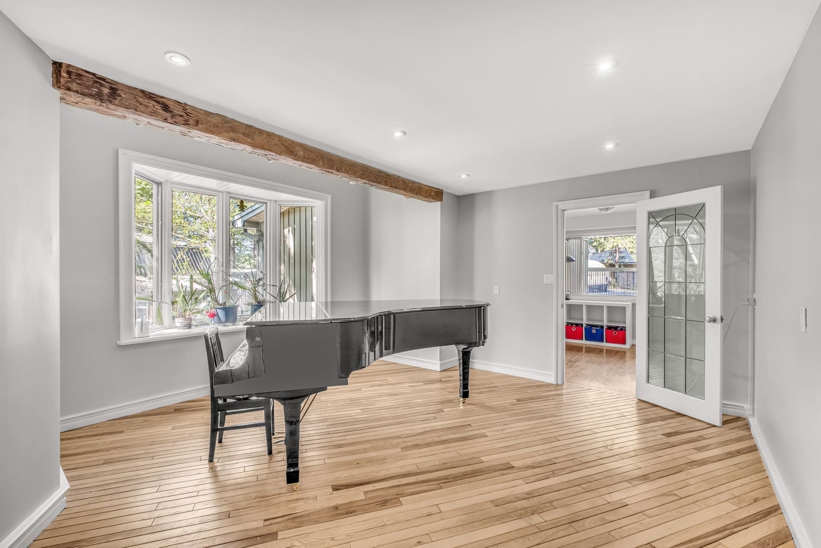 1586 4th Concession Road West WOOLCOTT